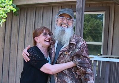 si robertson wife duck dynasty christine his reveals reason real isn sorry ladies taken but kids