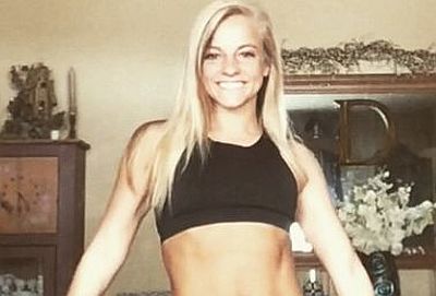 Teen Mom 3's Mackenzie McKee Shows Off Her Bikini Body Despite Asking Fans  To Pay For Her Boob Job