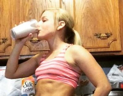 Teen Mom 3's Mackenzie McKee Shows Off Her Bikini Body Despite Asking Fans  To Pay For Her Boob Job