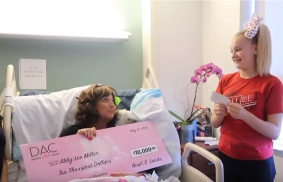 Former 'Dance Moms' Star Abby Lee Miller Receives $10,000 Donation For  Cancer Fight, Thanks To JoJo Siwa: Watch the Video! – The Ashley's Reality  Roundup