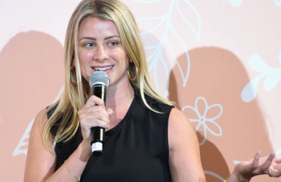 BONGO SHOPAHOLICS: SHOPAHOLIC LOOK ALIKE: LO BOSWORTH LOUIS