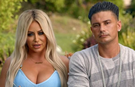 Pauly D Says His Girlfriend and 10-Year-Old Daughter 'FaceTime