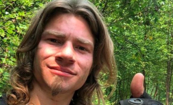 Alaskan Bush People' Star Bear Brown Speaks Out After Alaskans Slam Him & His Family For Trying to Purchase Land in Alaska – The Ashley's Reality Roundup