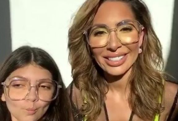 Farrah Sex Tape - Farrah Abraham Says She Had the Sex Talk with Daughter Sophia Because Other  Parents Aren't Doing Their Jobs; Defends Video of Herself Waving a Sex Toy  in Sophia's Face â€“ The Ashley's