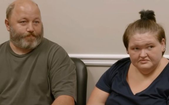 1000-Lb. Sisters” Star Amy Slaton Faces Off With Estranged Husband